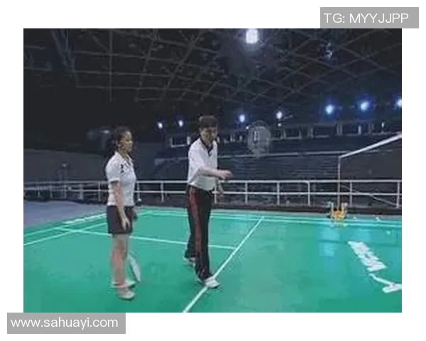 羽毛球比赛中的关键技术动作解析与训练技巧提升方案 羽毛球比赛中的关键技术动作解析与训练技巧提升方案